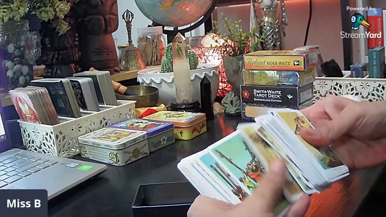 Unboxing:  Radiant Wise Spirit Tarot Mini