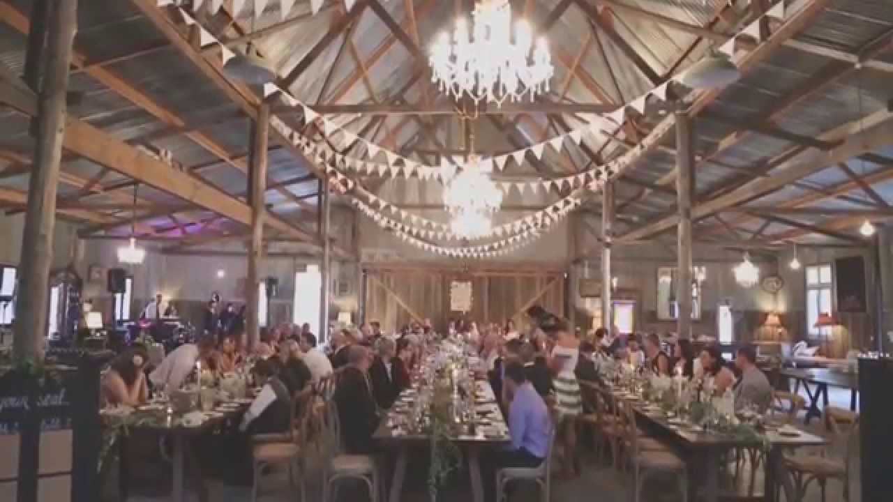 STEPH & LACHY @ THE BARN - WALLINGTON