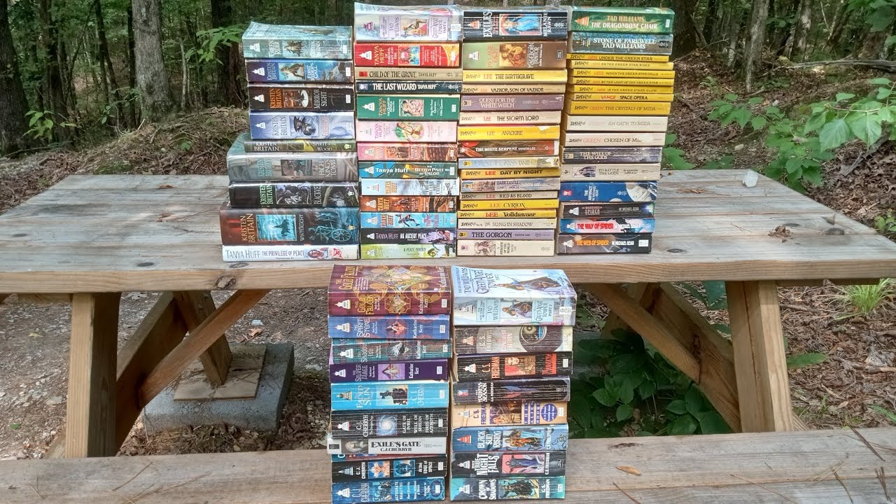 Show Us Your DAWs Book Tag