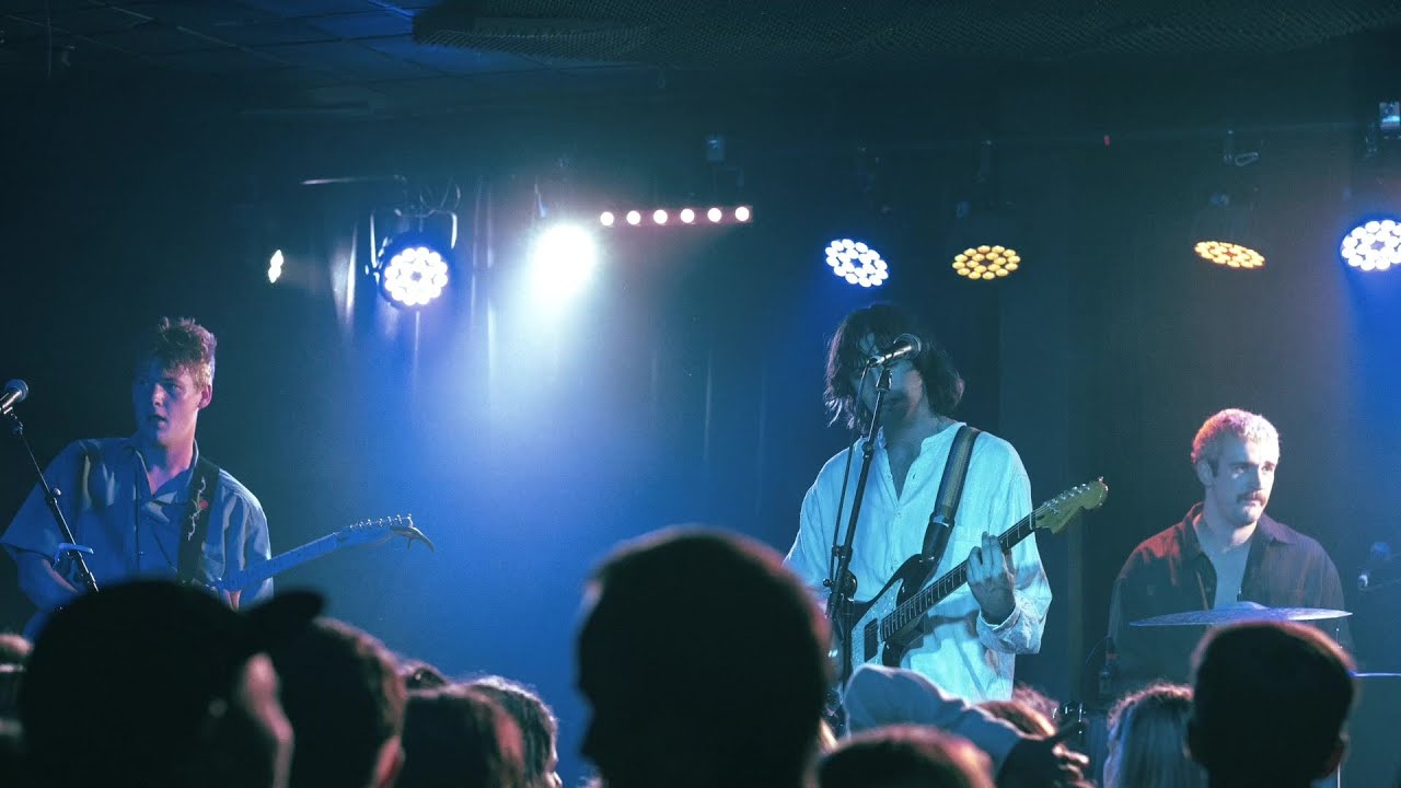 LOOSE BRICKS // Blink of an Eye // LIVE from Stay Gold