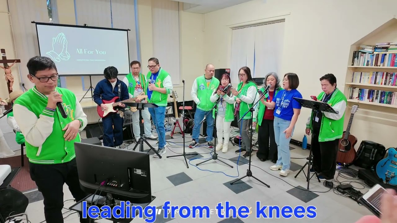 Leading From The Knees music and worship workshop group presentation 