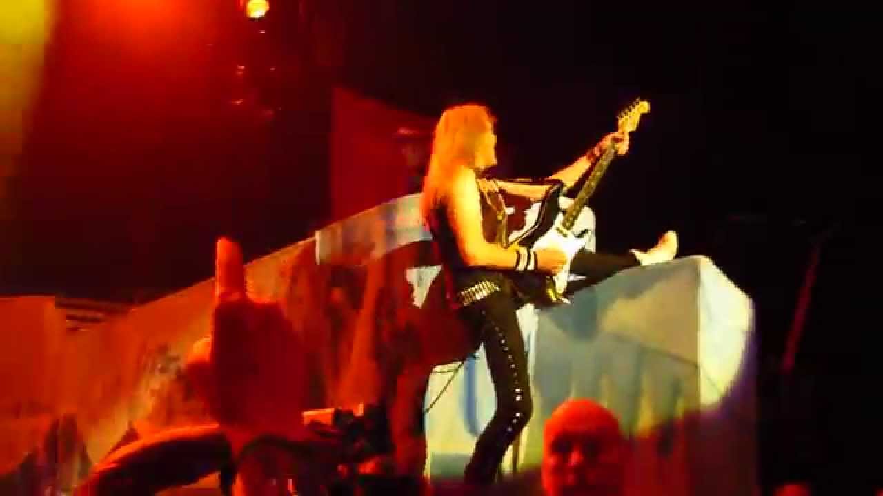 Iron Maiden - Intro + Moonchild Live @ 19.6.2013 O2 World Hamburg Germany