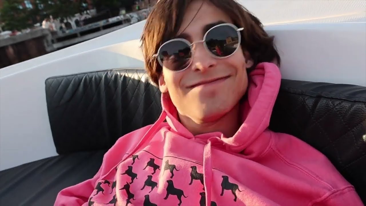 Aidan Gallagher in Copenhagen - Day 3 - Part 2 - boating the canals