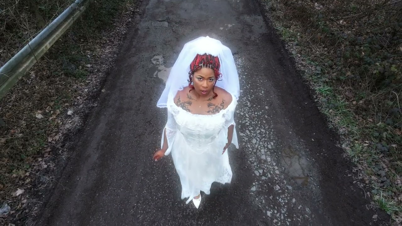 Inspirado en “Wuthering Heights” de Kate Bush.