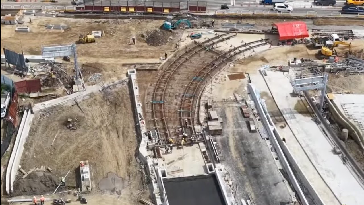 2026.03.13  淡江大橋工程  淡水端 北上下橋門架已吊裝 各區最新進度概況 空拍直播