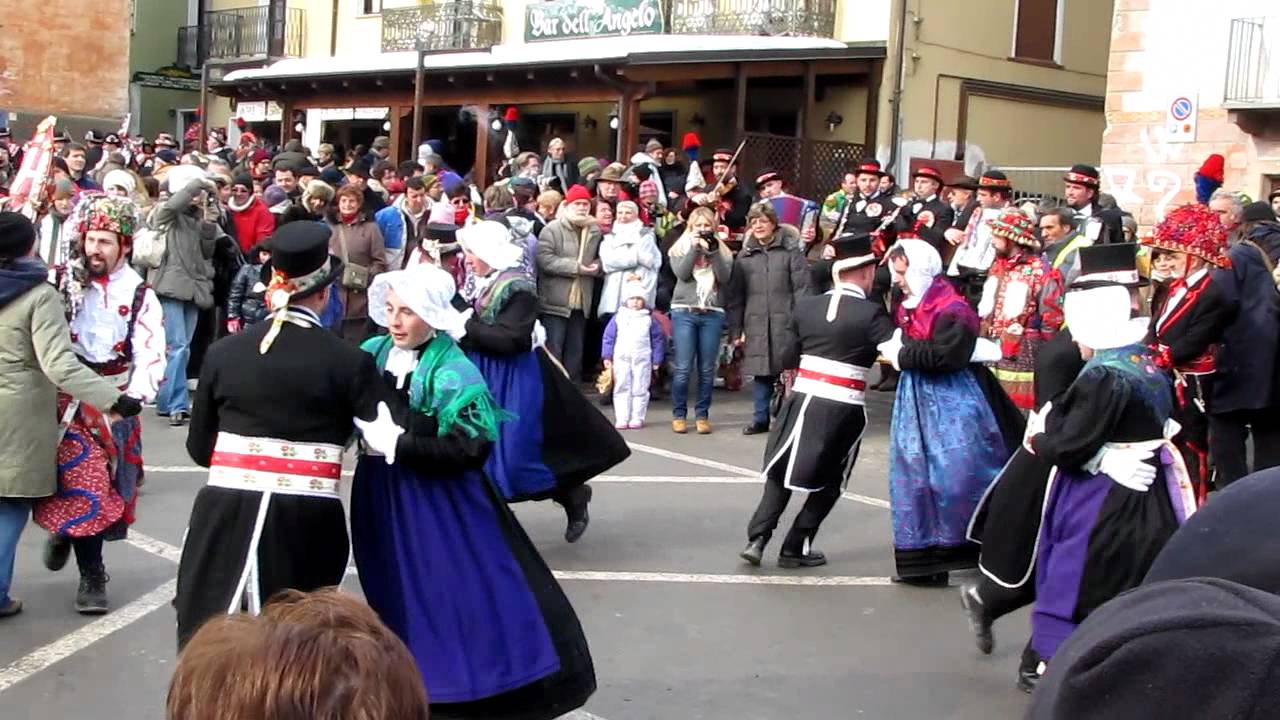 Danze occitane alla Baio di Sampeyre 2012