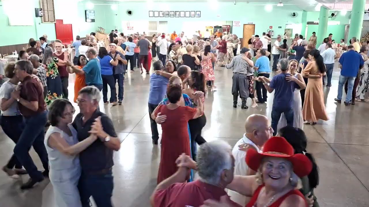 Quinta feira animada nos idosos em Coronel Vivida Paraná(com marcos e margarida)