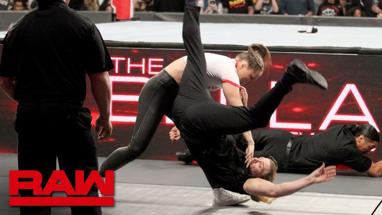 Ронда Раузи нападает на The Bellas, а затем уничтожает их частную охрану: Raw, 15 октября 2018 г.