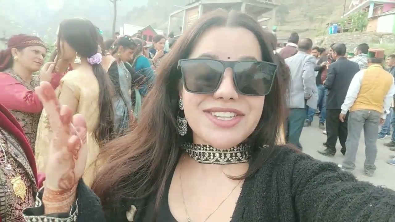 हिमाचली शादी में किया खूब Enjoy Nati on fire 🔥#family #himachal #wedding #enjoy #beautifulgirl