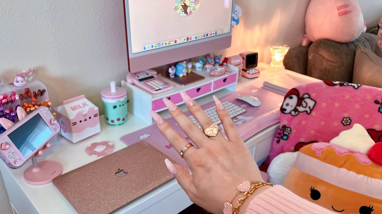 ASMR Tapping Around My Desk 💕🖥🎀