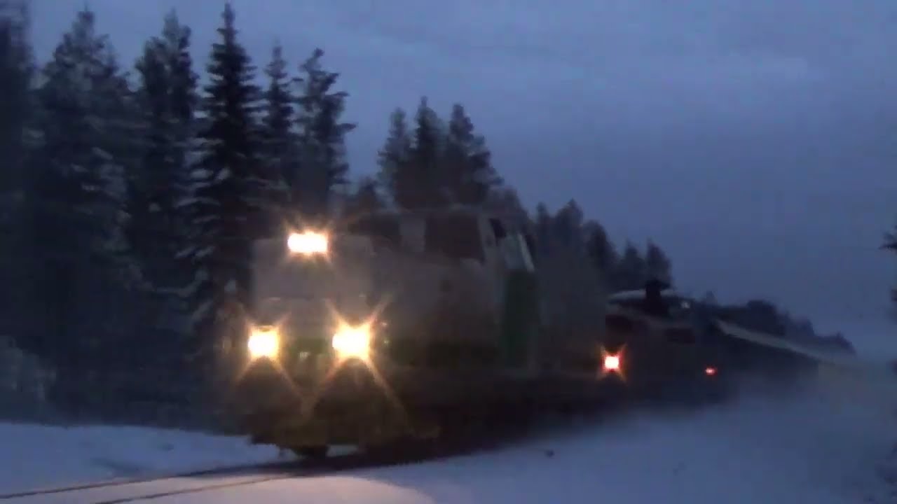PYO269 to Kolari . Train length 526 meters (1,725.7 ft) . The temperature is -15°C ( 5°F)