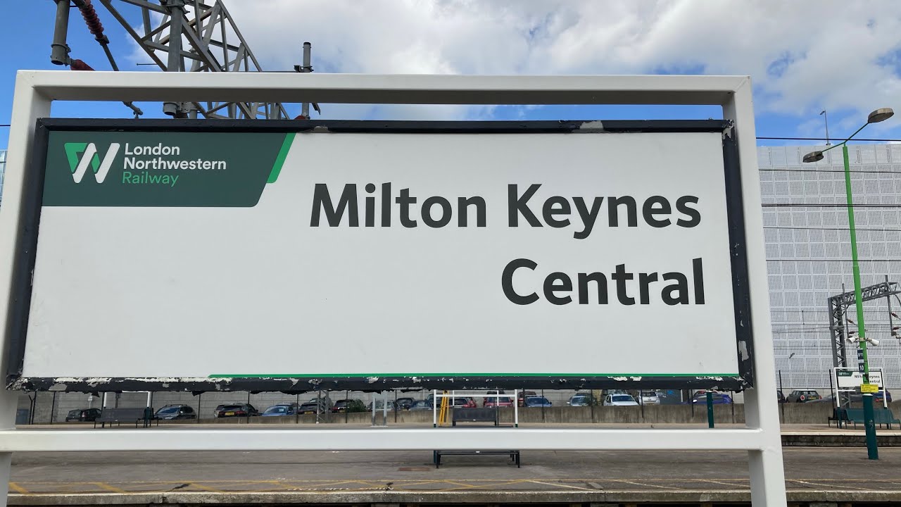 Trains At Milton Keynes Central 10/5/2022 Including PRIDE Pendolino