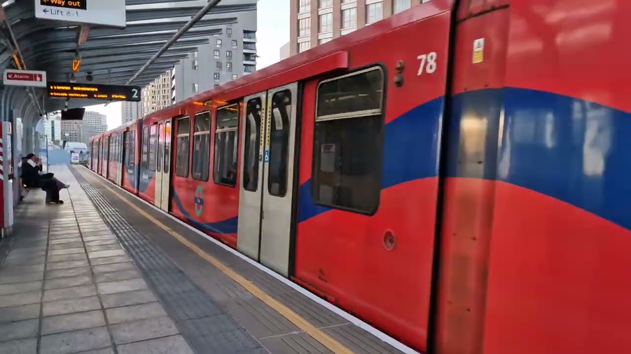 London DLR Journeys (2025) from BLACKWALL Station to CANARY WHARF Station