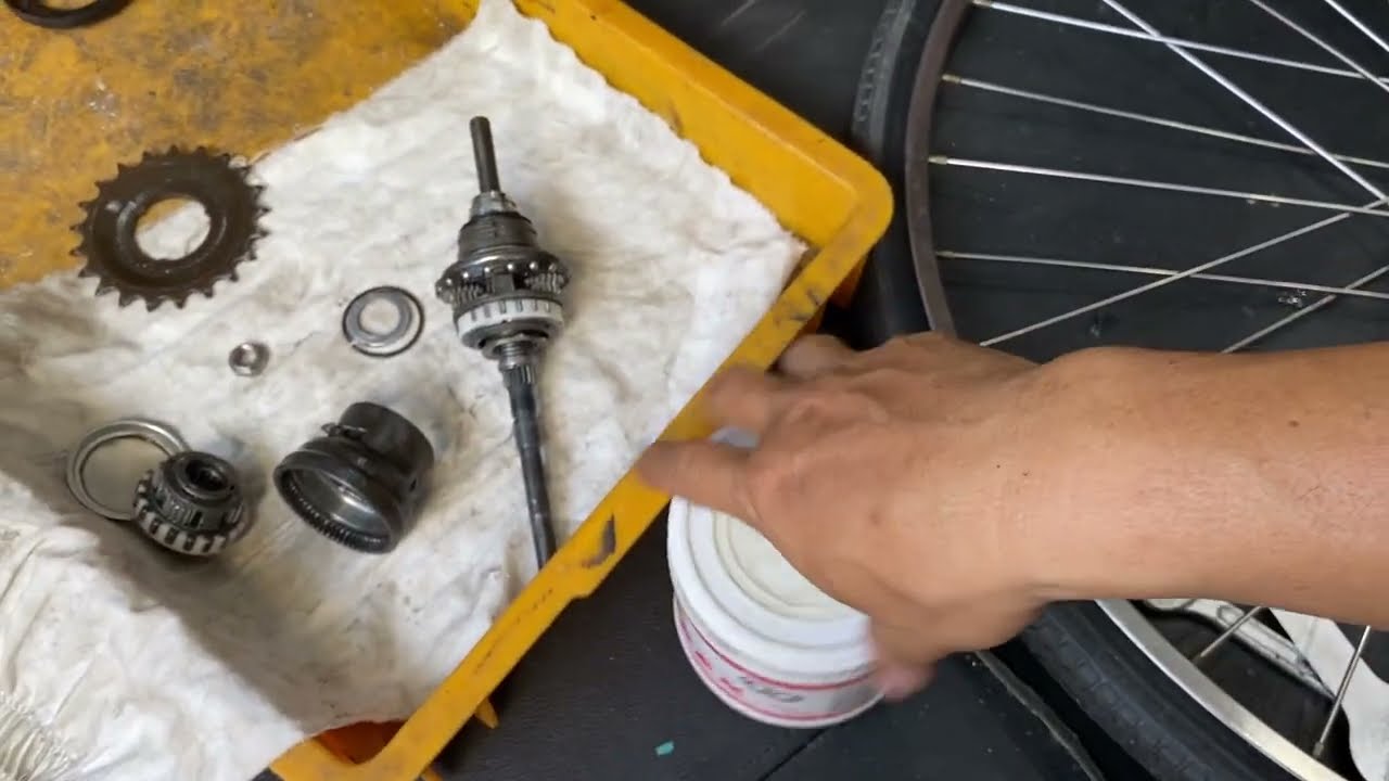 Hướng dẫn vệ sinh đùm 5 số xe đạp trợ lực hàng Nhật bãi