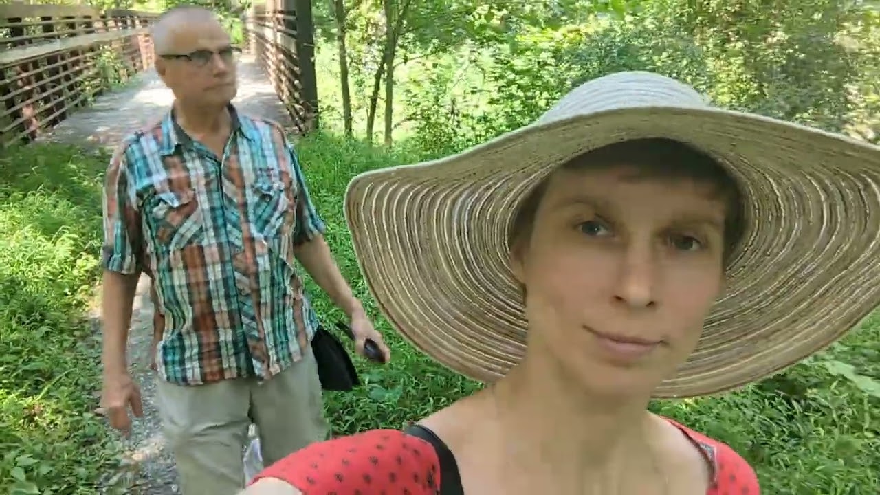 Костер у соседей, прогулка к озеру и Тесла