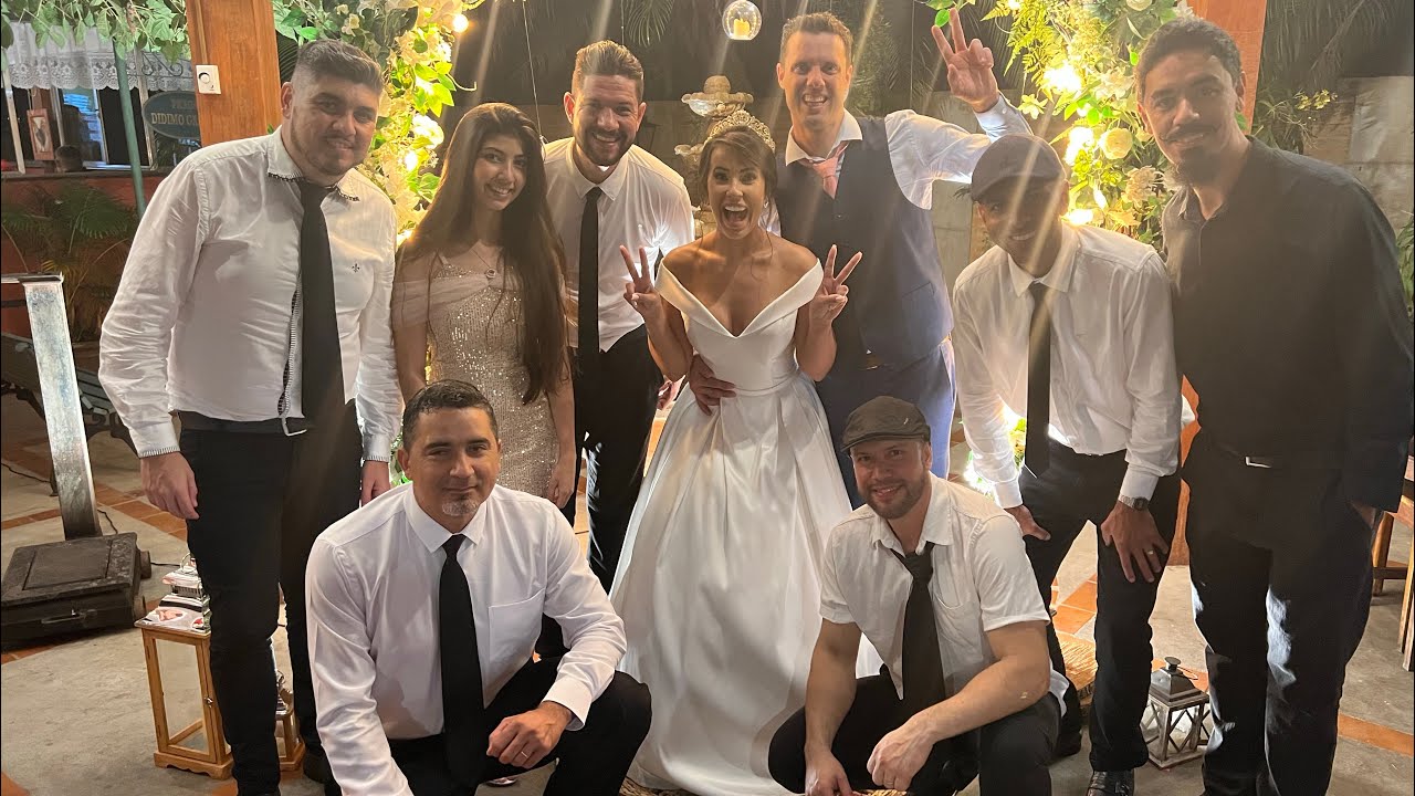 New York - Frank Sinatra | Cover BandaValeMusic #festadecasamento #bandabaile #casamento #noiva