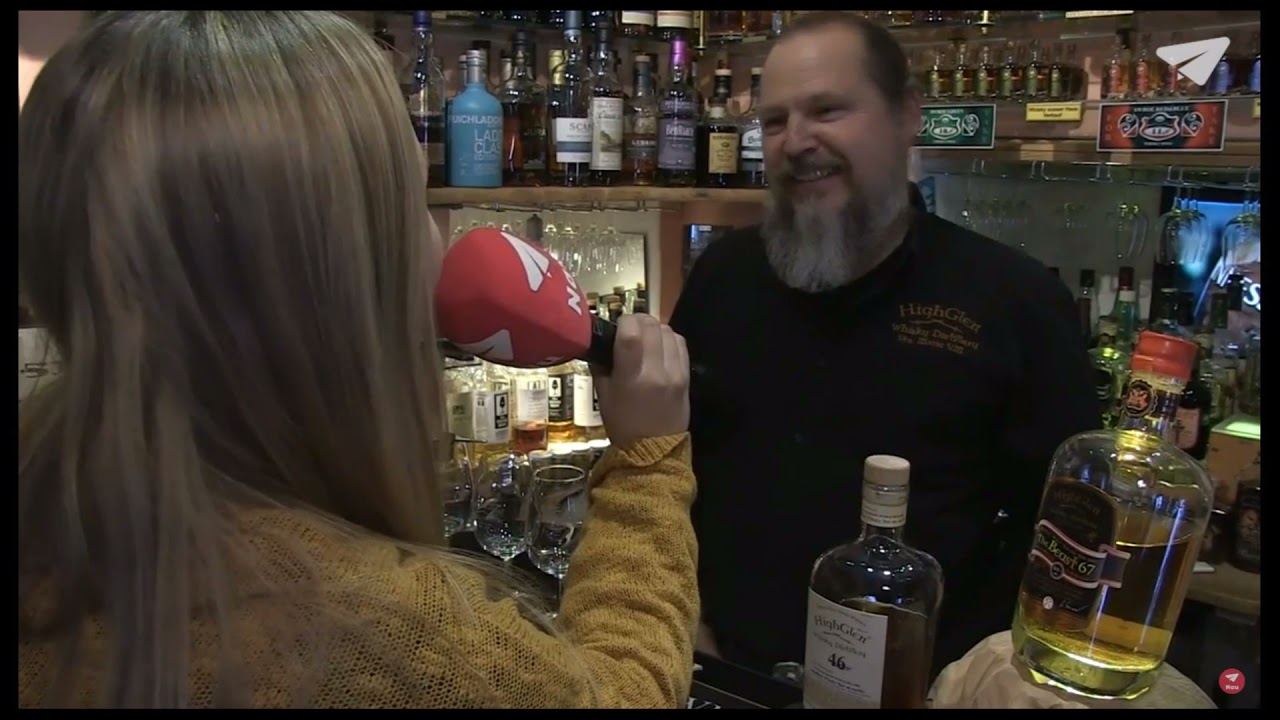 Die kleinste Whisky Bar der Welt liegt in der Schweiz  #singlemaltwhisky #whiskybar #whiskytasting
