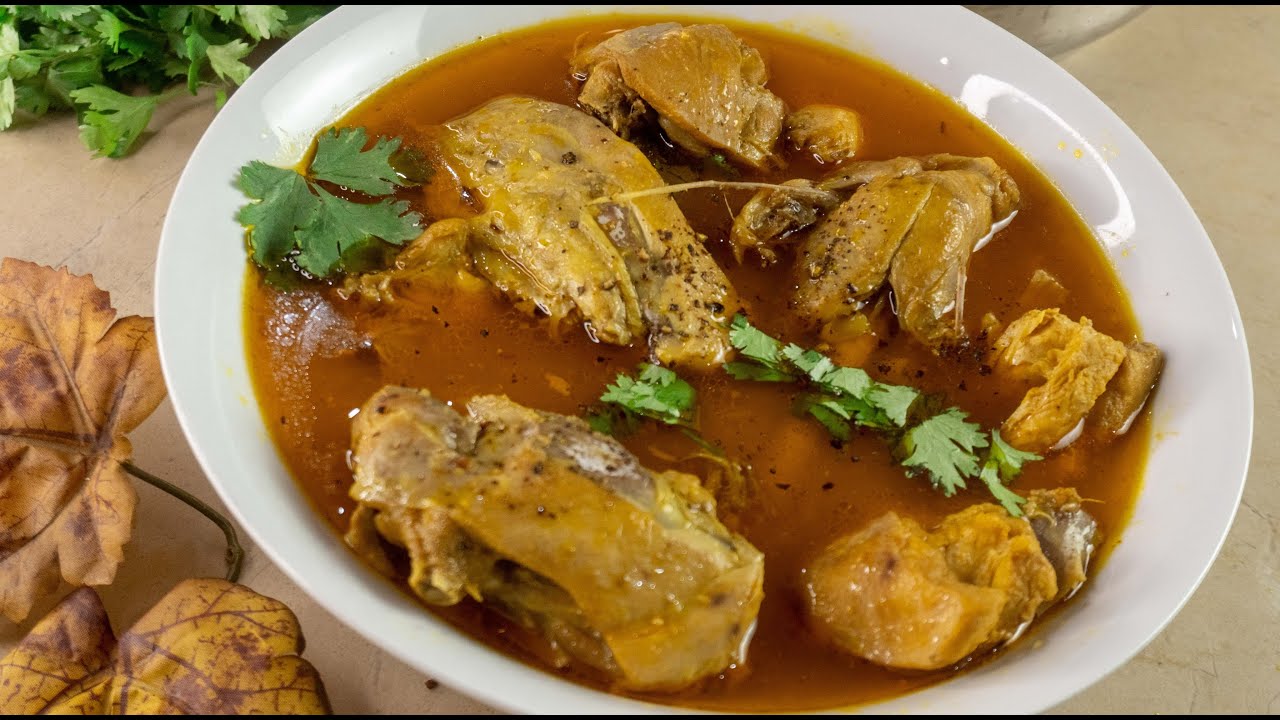 Winter cold remedy desi murgh yakhni /desi murgh ka shorba | Khanam's Kitchen