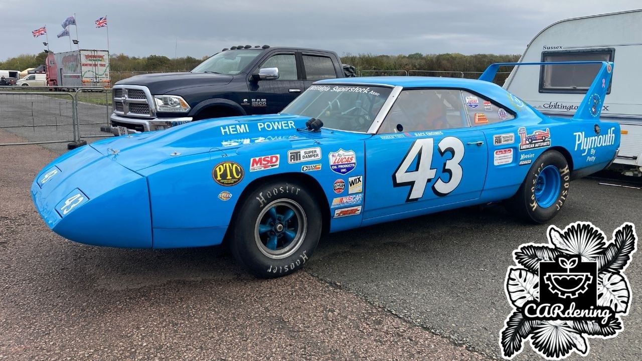 SANTA POD RACEWAY FLAME & THUNDER!! #gasser #v8 #supercharged #classic #american #dragrace #jetcar