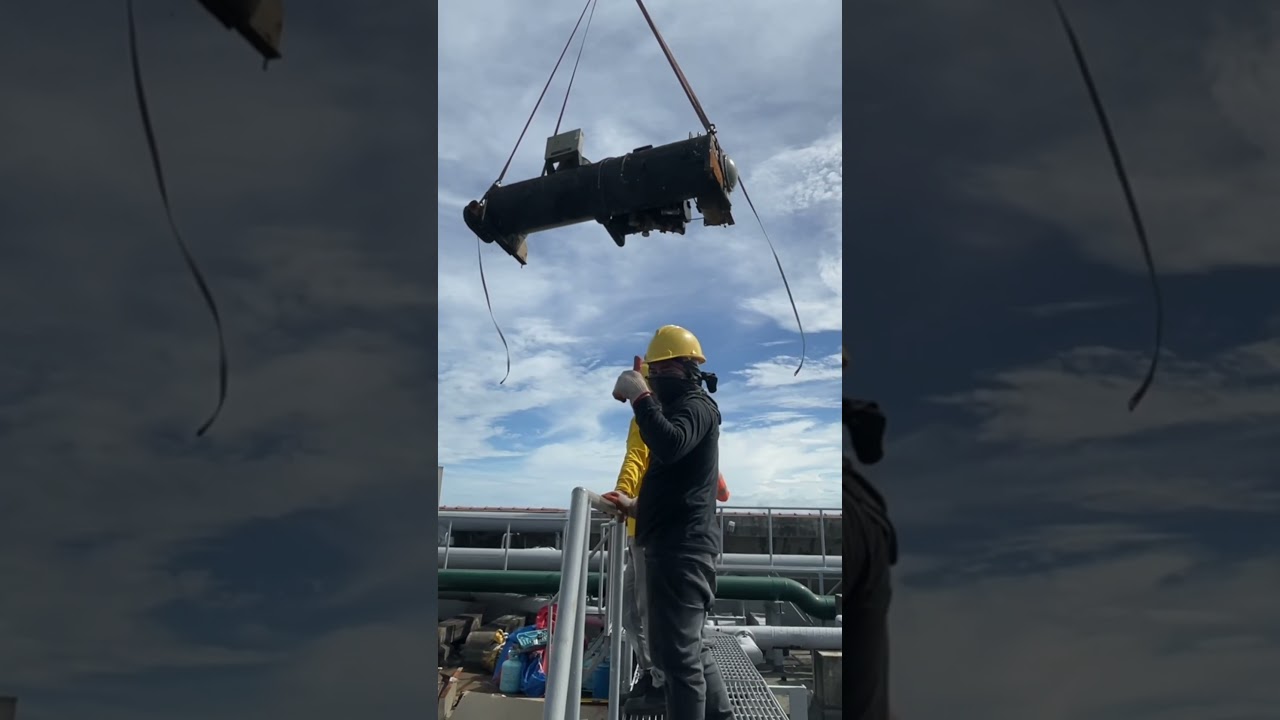 Lifting of 500TR Water Cooled Chiller #shortsvideo #yehey #hvacexperts #watercooledchiller