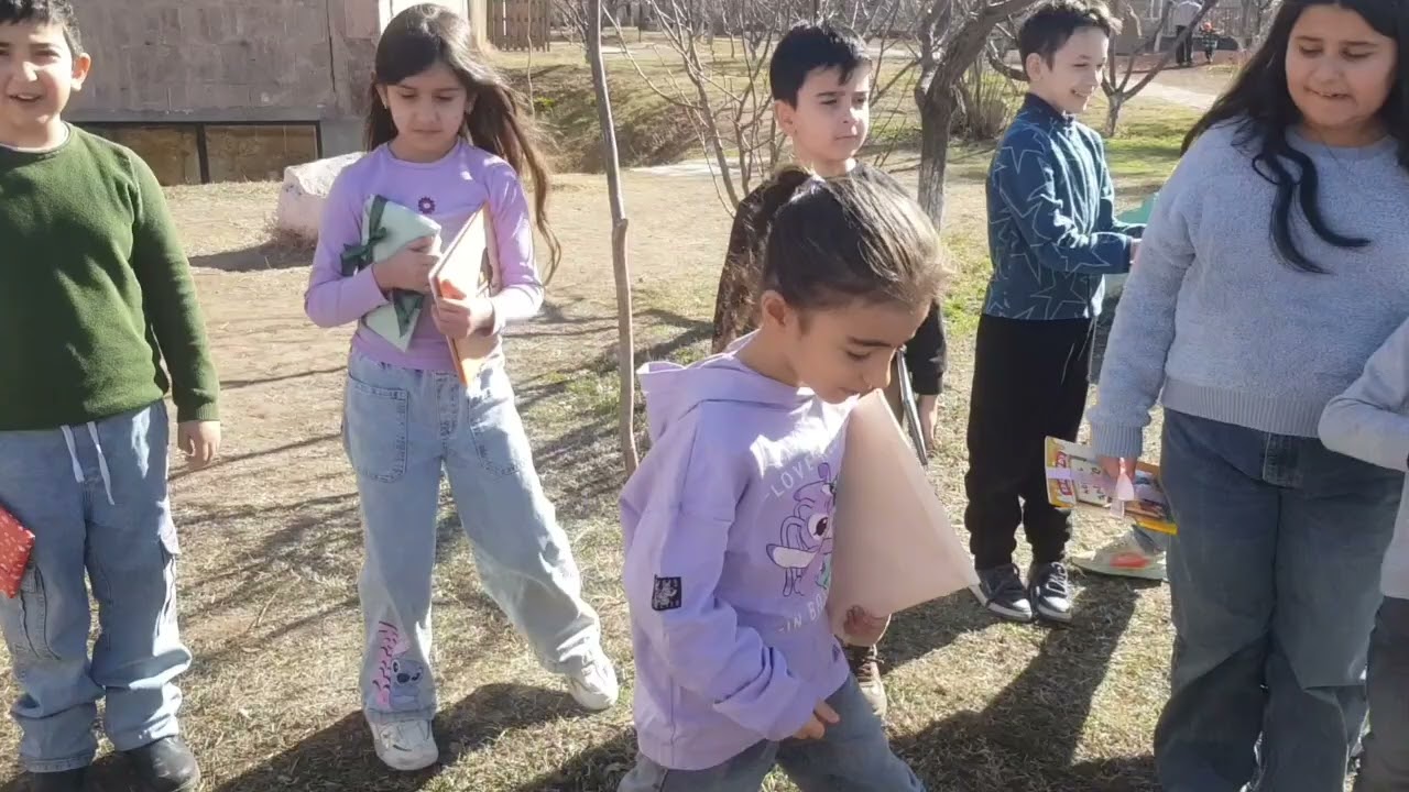 Գրքի տոն