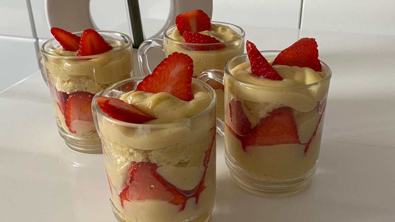 Dessert a la fraise/ Verrine fraise au thermomix