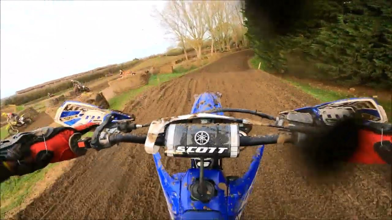 I Jumped Of Track!!! Yz125 ripping around Washbrook Farm Mx