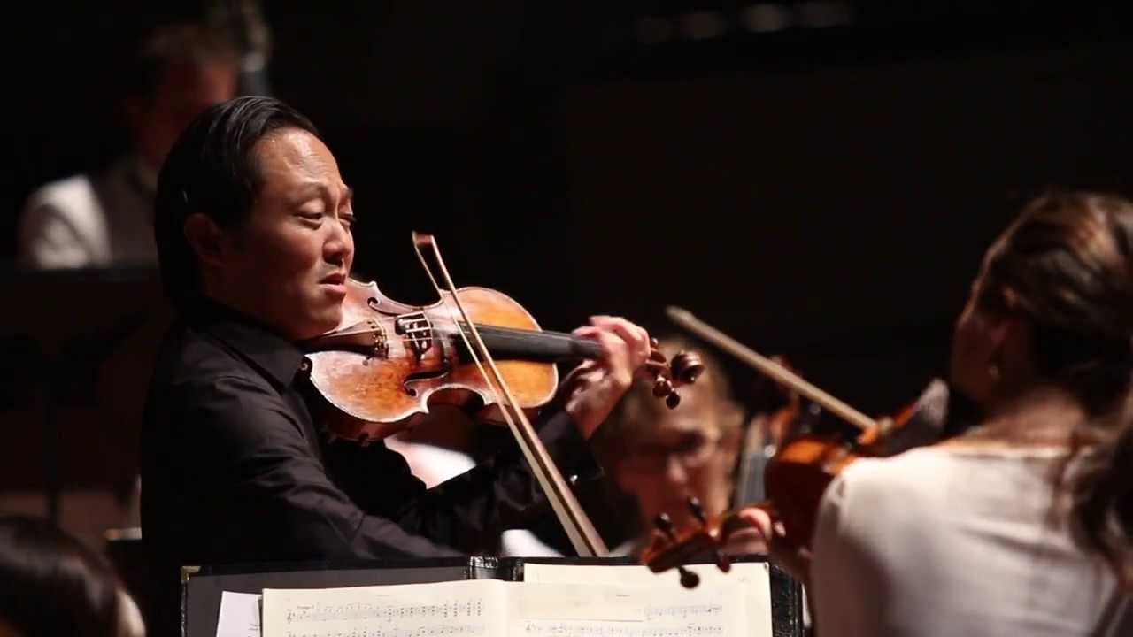 Tchaikovsky Violin Concerto (iii) - Scott Yoo / Festival Mozaic 2013