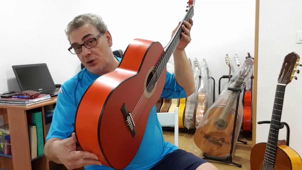 Guitarras Bros, Explicación de Varios Modelos por el Profesor: Jesús Maria Bermudo