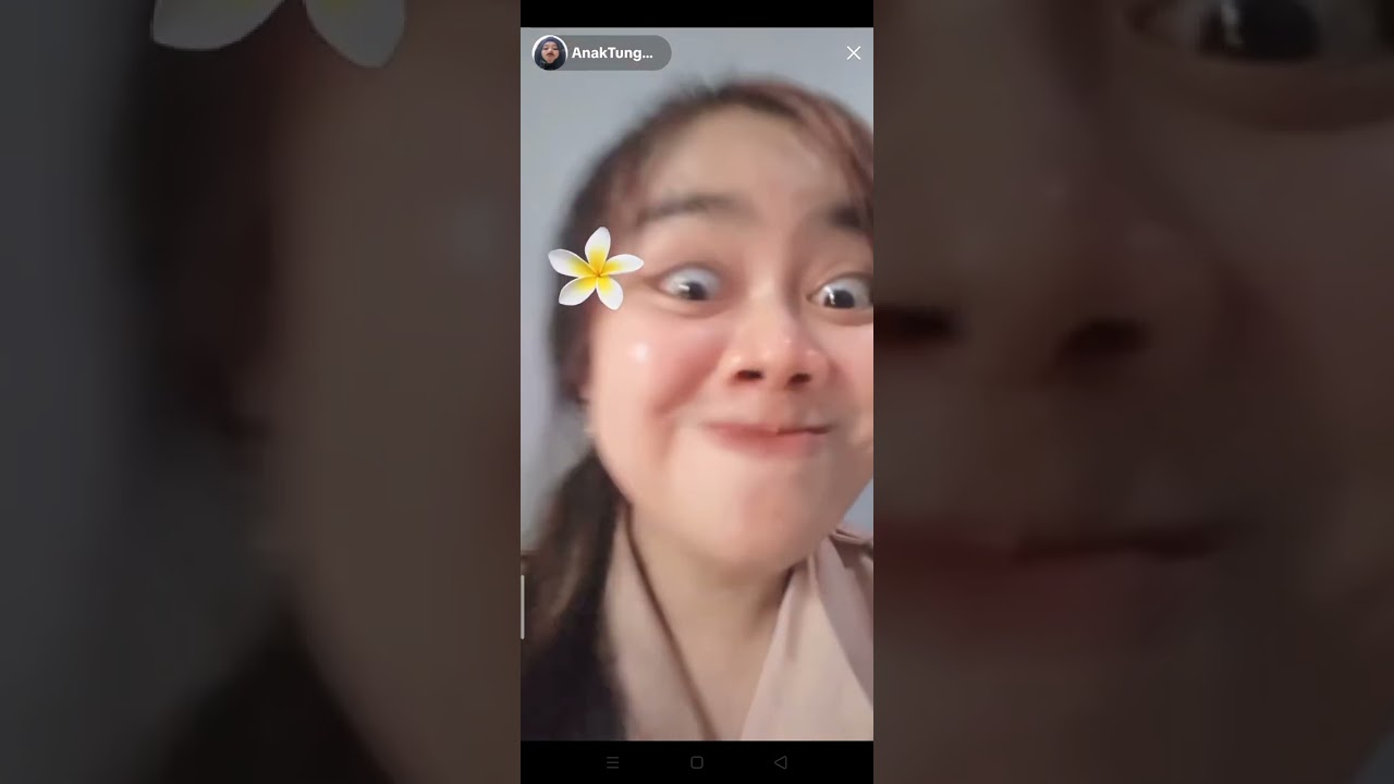 Pramuka cantik lagi live karaoke