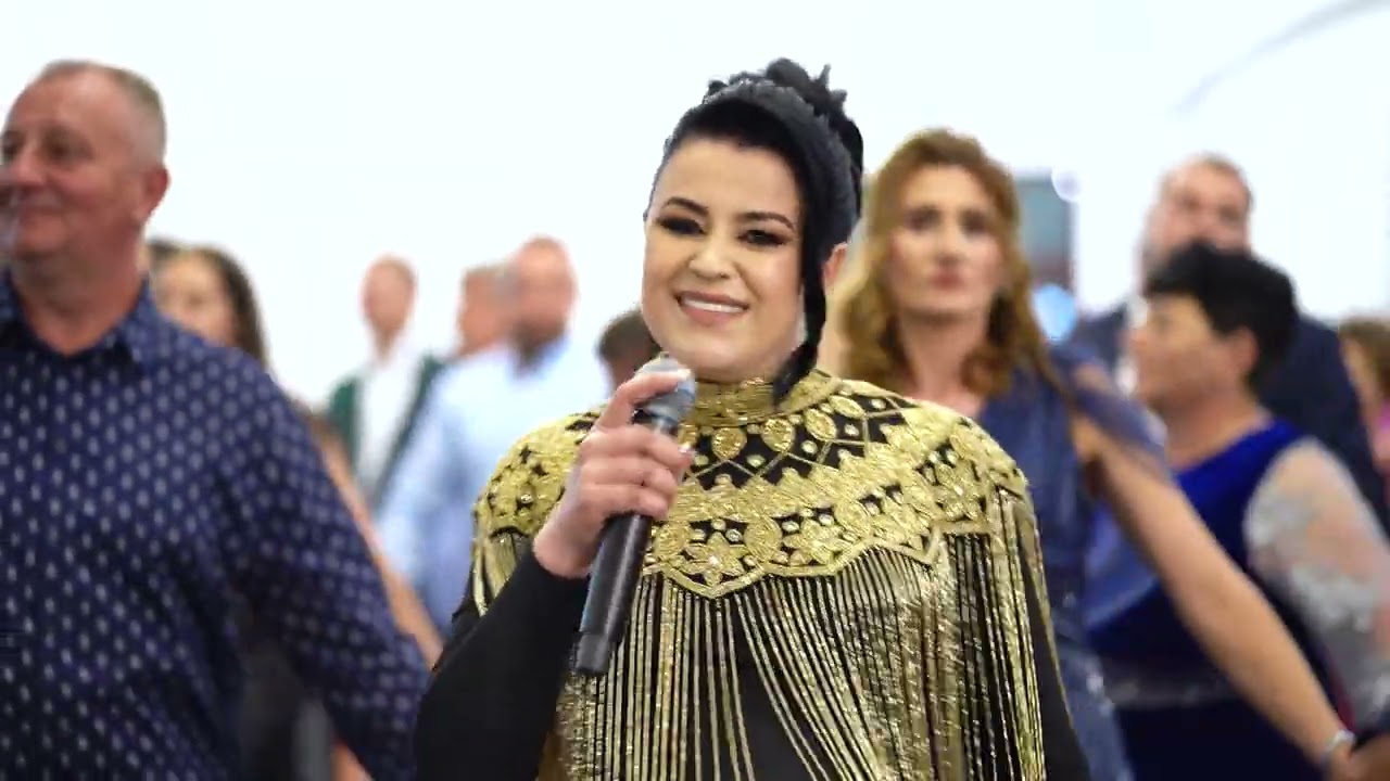 Mariana Palavu | | Colaj hore | | 2025
