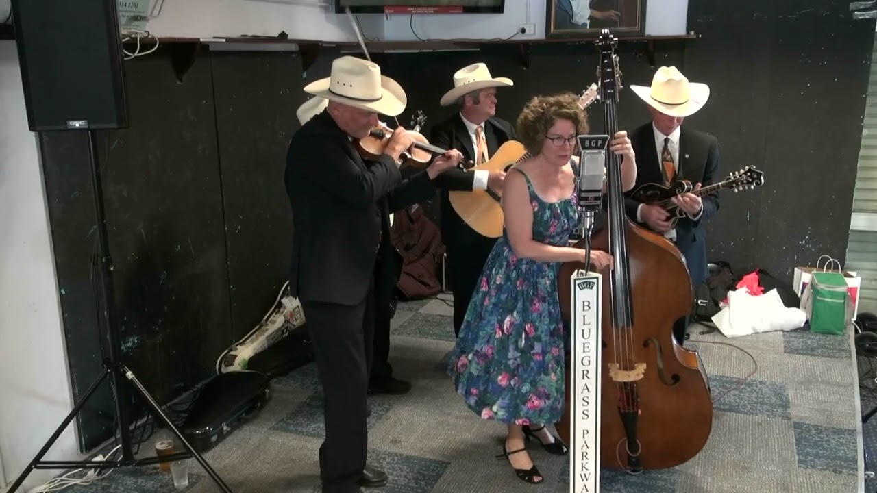 Blue grass parkway 1st set at the hilton park   BDMV