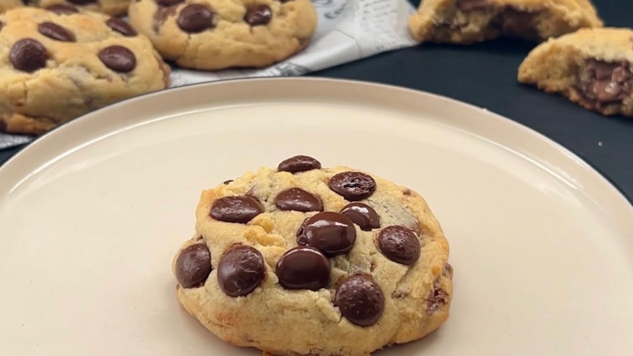 DÜNYANIN EN GÜZEL ÇİKOLATLALı KURABİYESİ (Best Chewy Chocolate Chip Cookies)