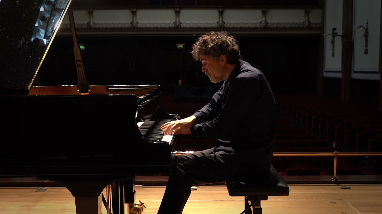 Haydn: Sonata in D major Hob.XVI:51 | Paul Lewis (live)
