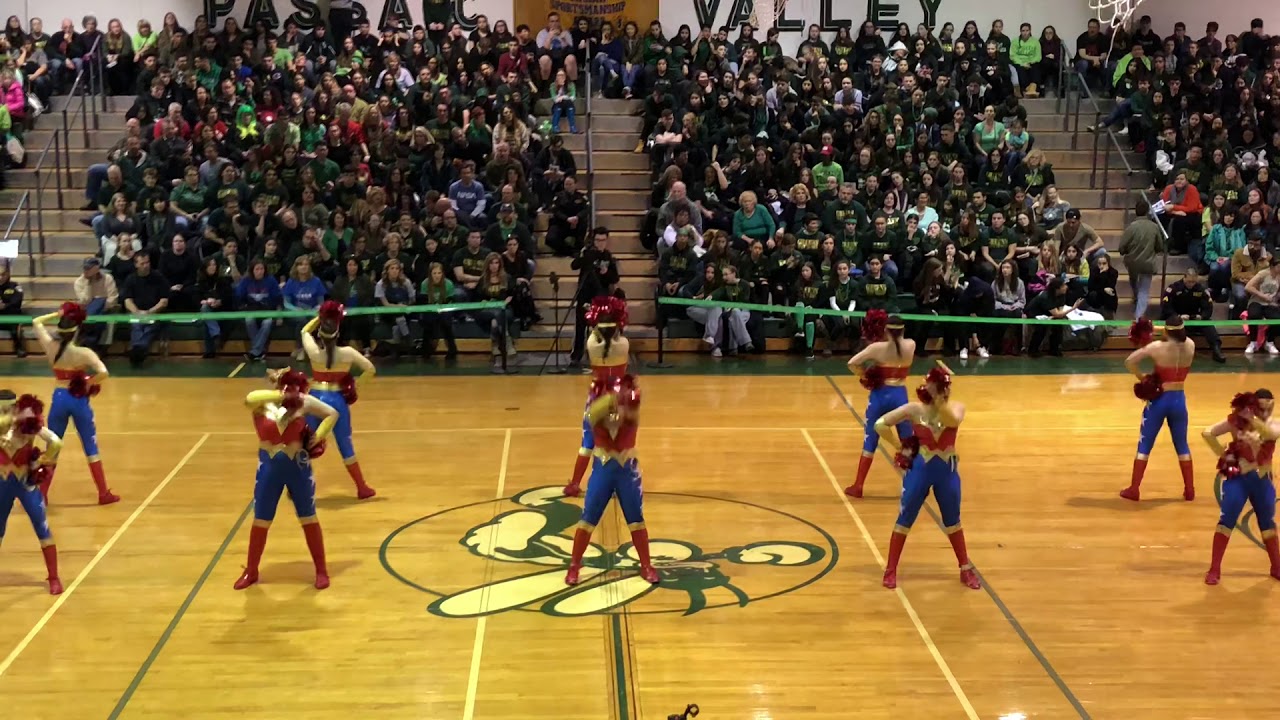 PV Girls Show 2018 - White Cheer - Pom - Wonder Woman