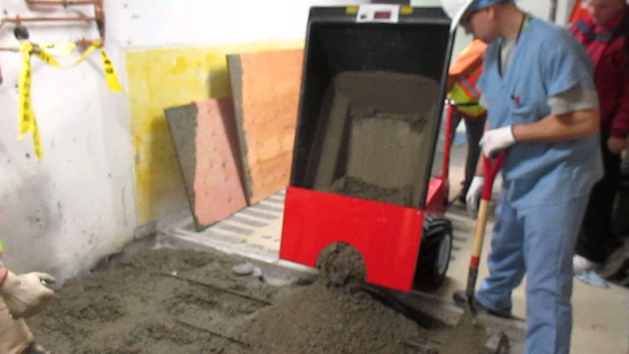 E-750 Electric Wheelbarrow with Slurry Tub and Concrete Funnel Cap Demo