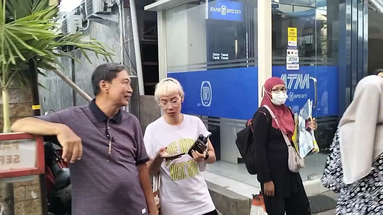 Pasar Takjil Sore Kampung Ramadhan Masjid Jogokariyan Yogyakarta Hari Ke 30.
