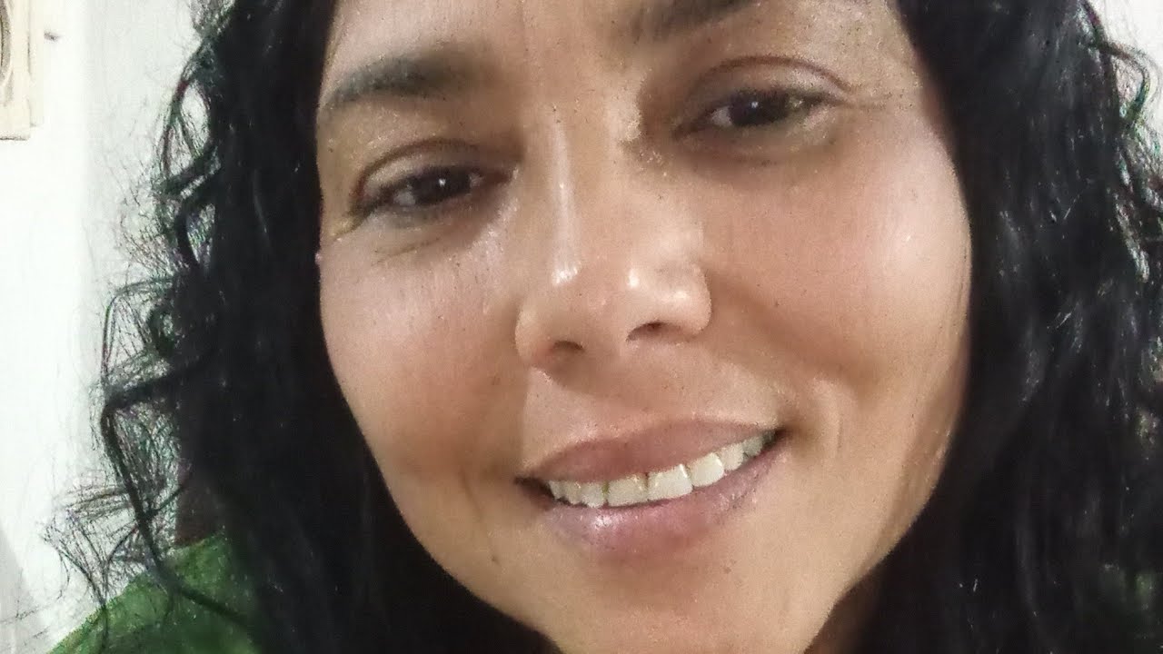 Rozania Dias está ao vivo!