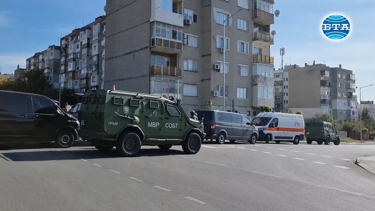 Полицейски части изведоха барикадиралия се мъж в жилищна сграда на казанлъшкия кв. 
