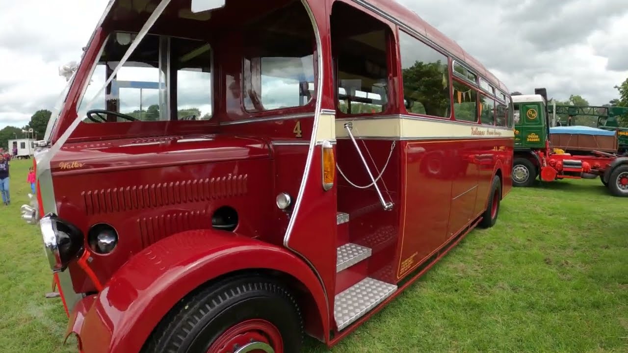 KNU446 1946 AEC Regal I O662 with Willowbrook Bodywork Diesel Luxury Coach - Vallances Coaches