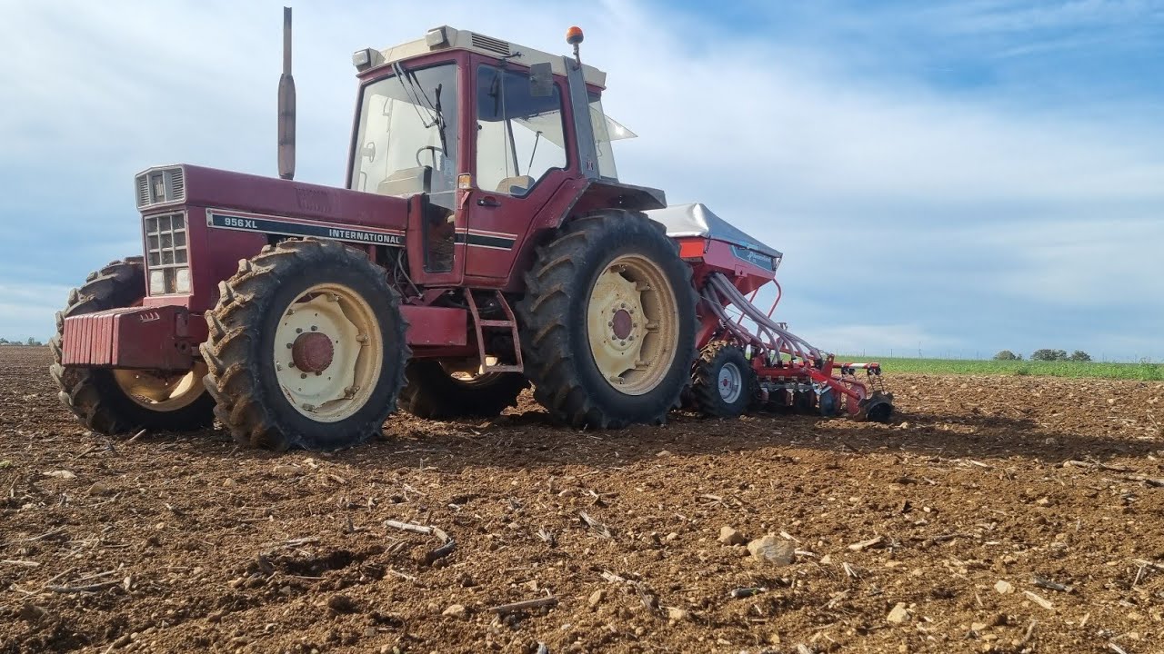 une partie des semis de blé 2023 avec le nouveau semoir partie 1