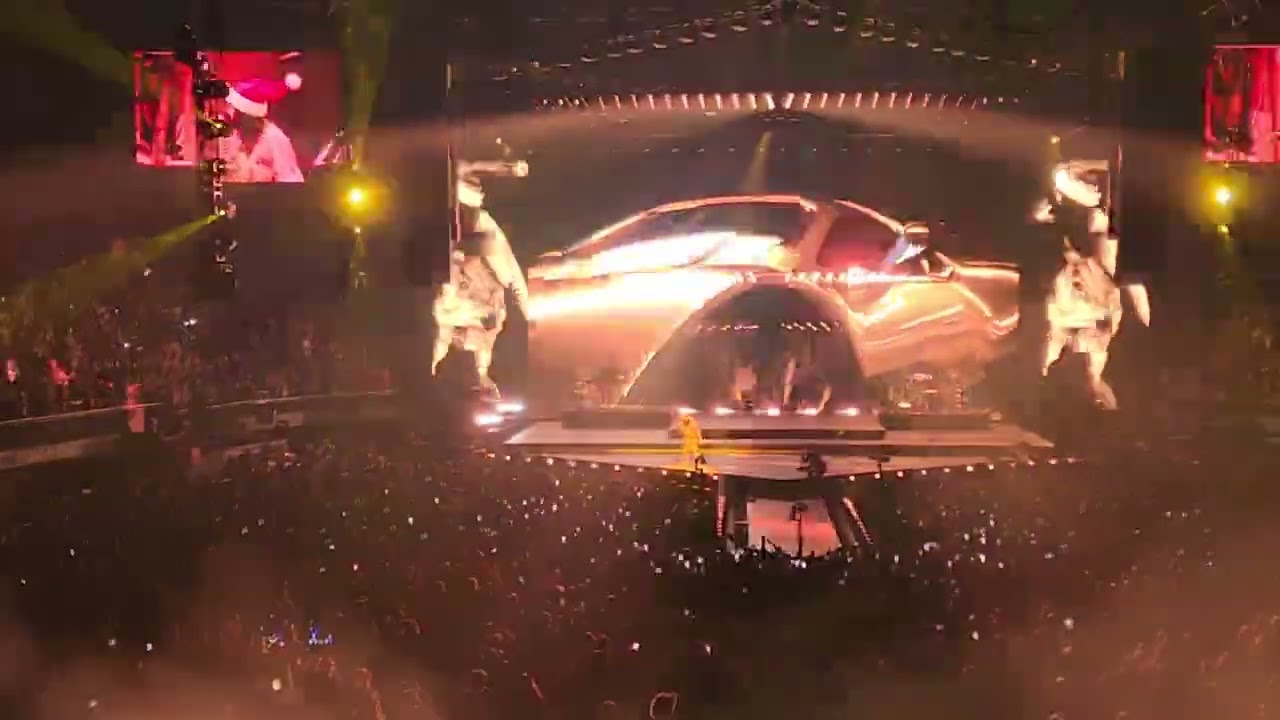 Billie Eilish - bad guy (Kia Forum Los Angeles 2022)