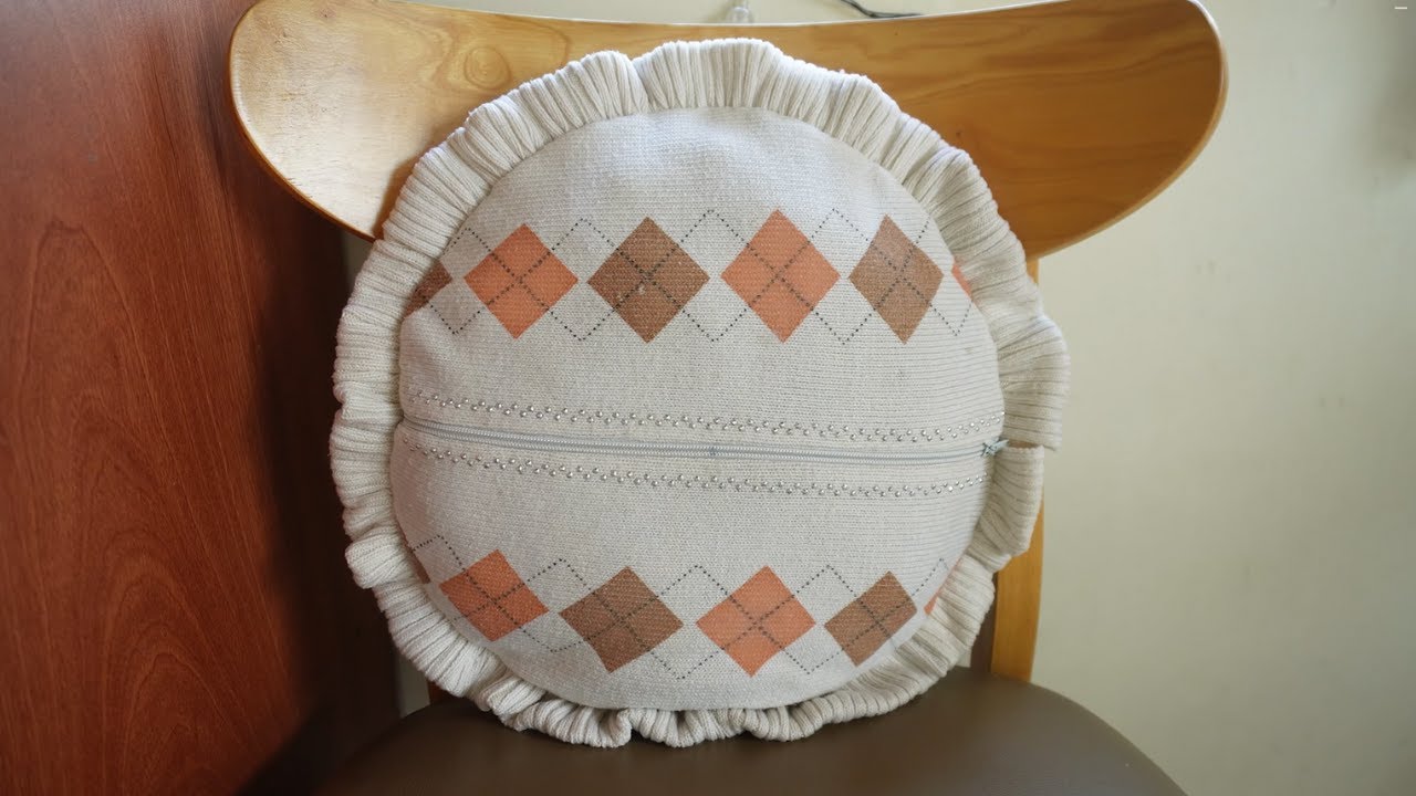 Stop Throwing Away Old Sweaters! Try These 3 Genius Upcycle Ideas