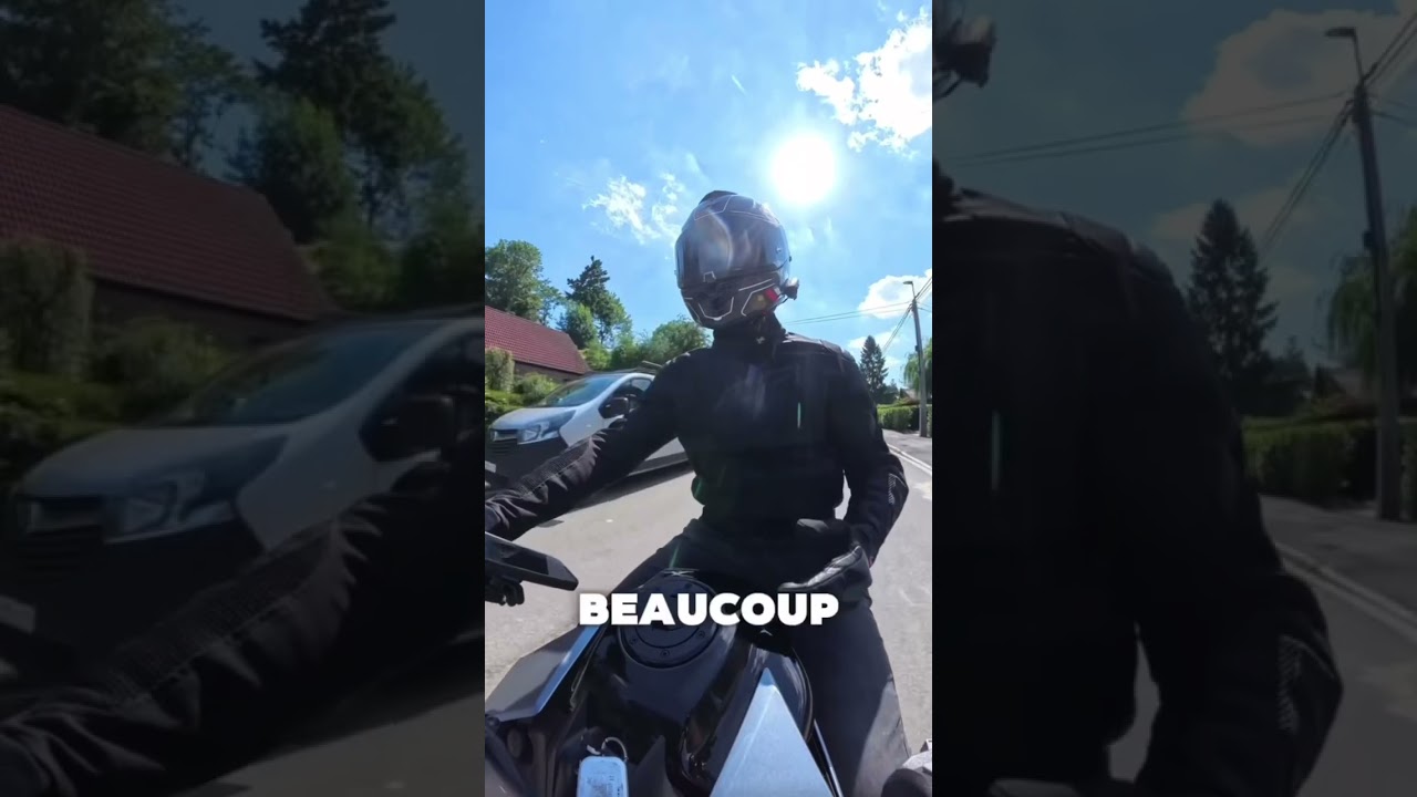 Les 5 signes des motards que tout le monde doit conna&icirc;tre ! #moto #motard
