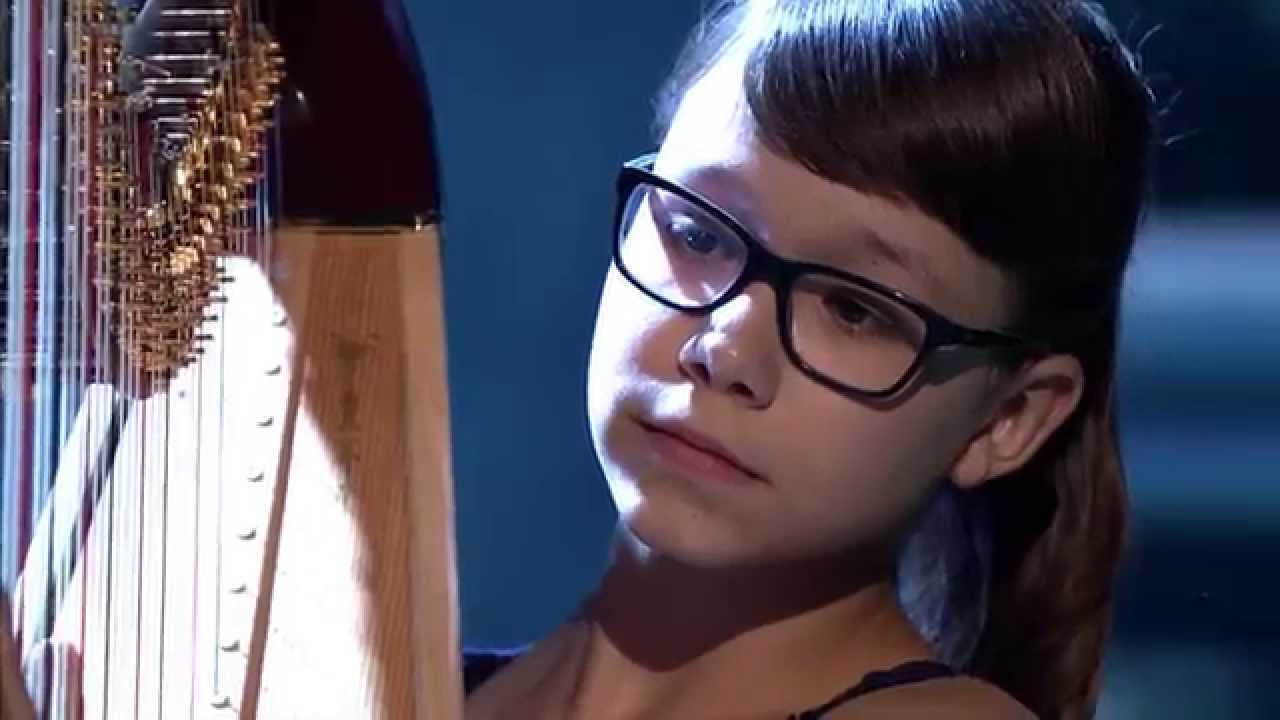 Przezdolna harfistka Marcelina Dąbek | SuperDzieciak