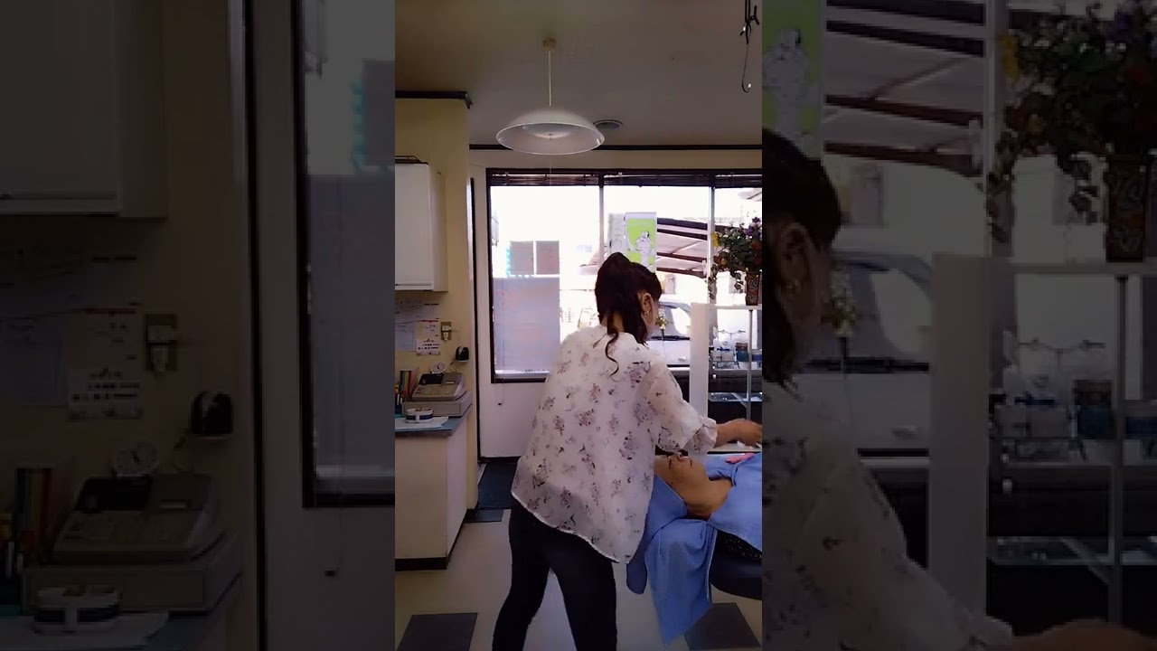 女性理容師の日常