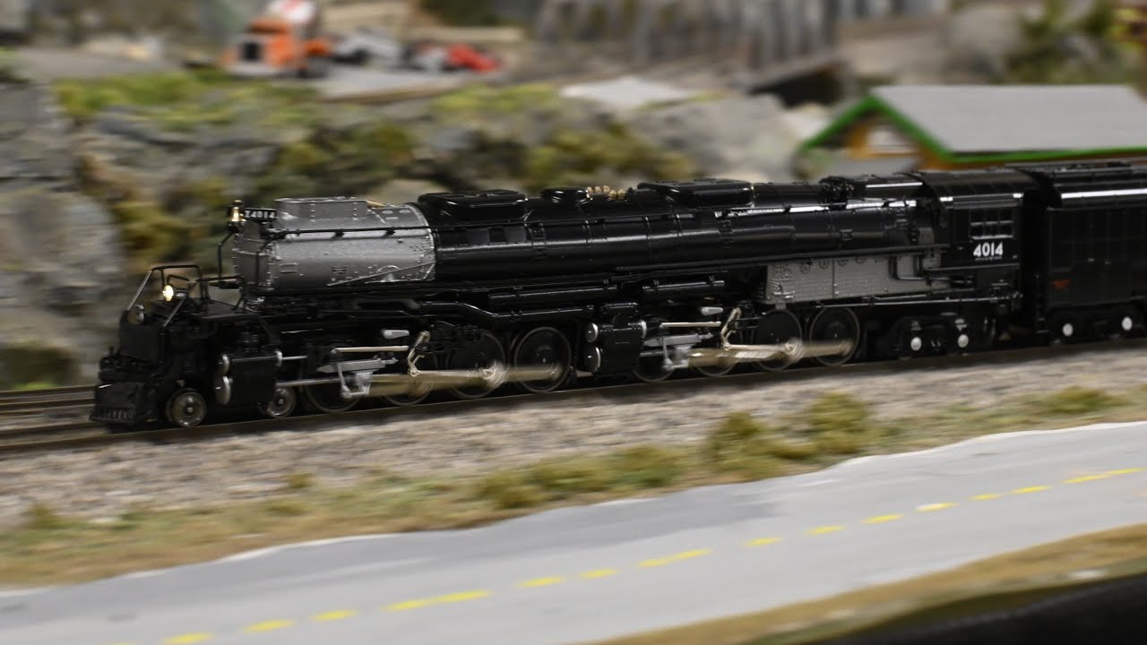 Kato UP Big Boy #4014 Running + Unboxing! 126-4014