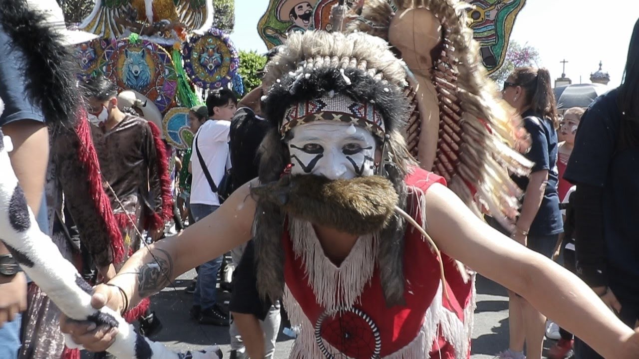Desfile carnaval Toritos de Petate Morelia 2025