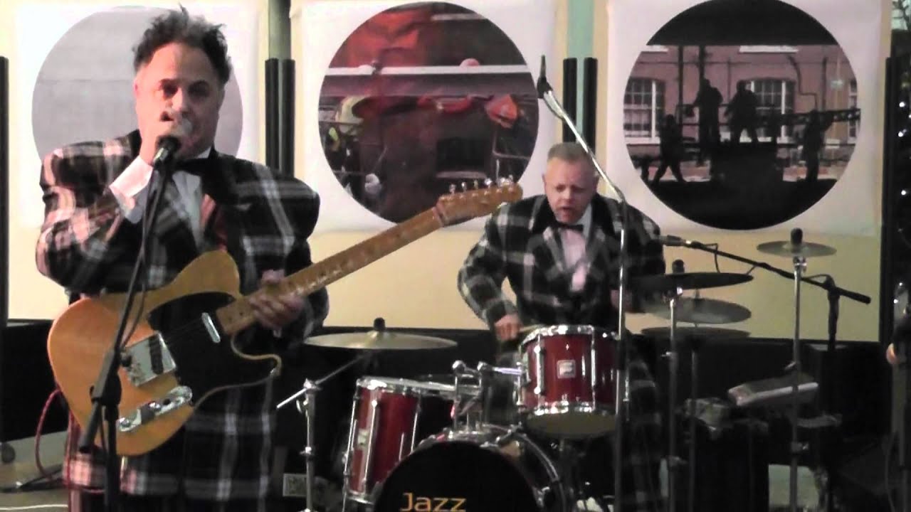 Sugar Ray Pat Reyford & THE BIG SIX Tiger feet CENTRAL ST MARTINS LONDON