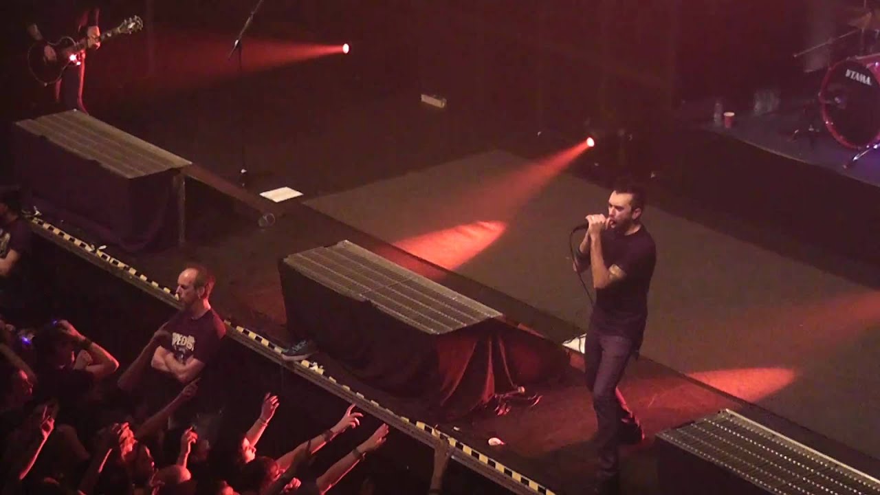 Rise Against - Alive and Well/Give it All/Ready to Fall || live @ 013 Tilburg || 13-03-2011 (5/5)